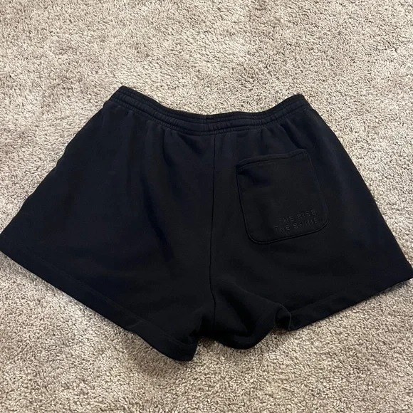 Vuori Sedona Sport Short Black French Terry Size Medium - Picture 3 of 10
